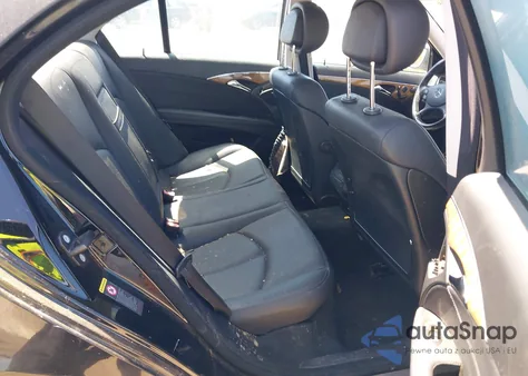 2009 Mercedes-Benz E 350 z USA, uszkodzony, nr VIN WDBUF56XX9B362869